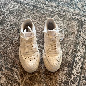 Nike White Women's Sneakers